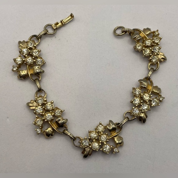 Vintage Gold Tone Linked Bracelet with Faceted Crystal Clusters - Picture 3 of 7